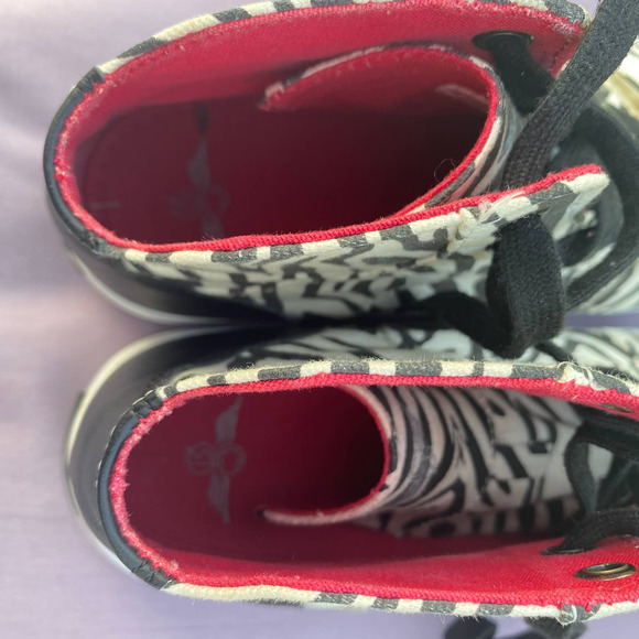 Creative Recreation Cesario Hi XVI Zebra Print   Women's Size 7 Sneaker Shoe - Picture 10 of 11